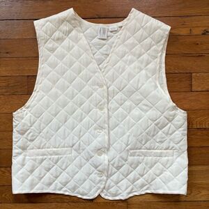 Clifford & Wills White Quilted ButtonUp Silk Vest Unisex Oversize